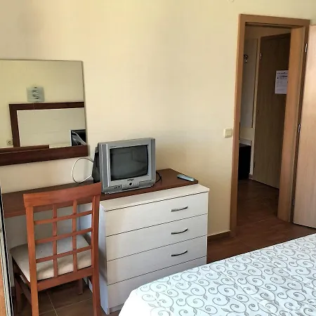 Panorama Dreams One-bedroom In Saint Vlas Eh *